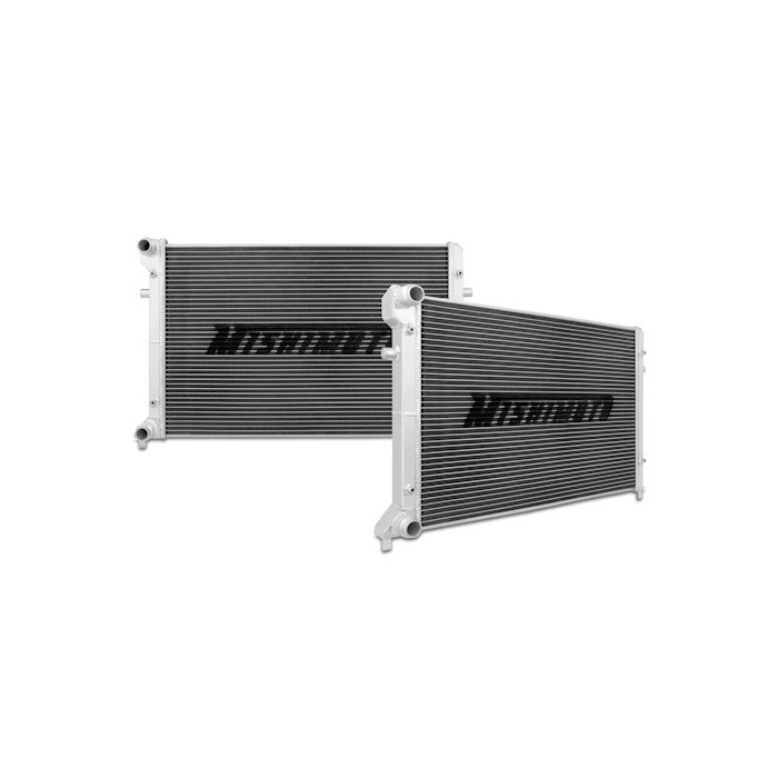 Radiador de agua Volkswagen Golf R32 08 